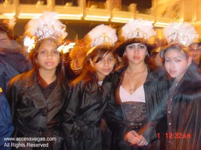 01-Mvc-002s-las-vegas-new-years-eve-2000.jpg (39394 bytes)