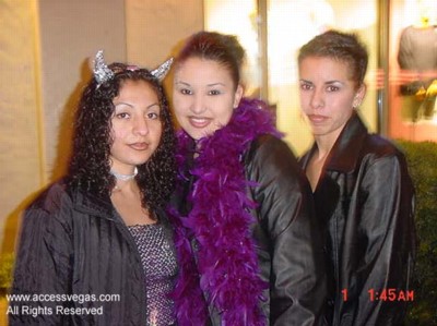 02-Mvc-003s-las-vegas-new-years-eve-2000.jpg (37128 bytes)