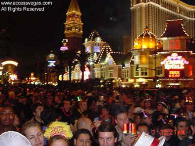 03-Mvc-023s-las-vegas-new-years-eve-2000.jpg (43890 bytes)