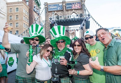 Celtic Feis guests celebrating on the Brooklyn Bridge at New York-New York Hotel