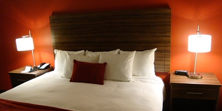 the D king-bed room
